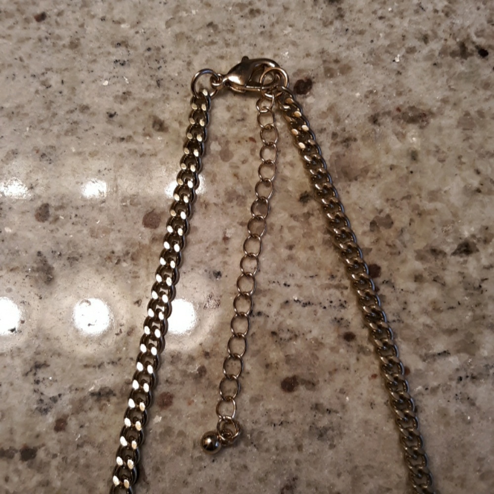 Beautiful Statement Necklace - Picture 3 of 5